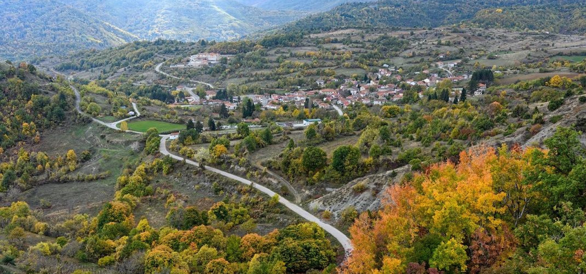 Οδοιπορικό στο Νεστόριο: Αναζητώντας τις αλπικές λίμνες του Γράμμου