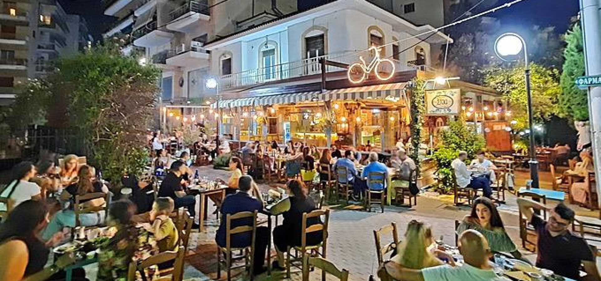 Για ούζα και τσίπουρα σε Αργυρούπολη, Ηλιούπολη και Ελληνικό