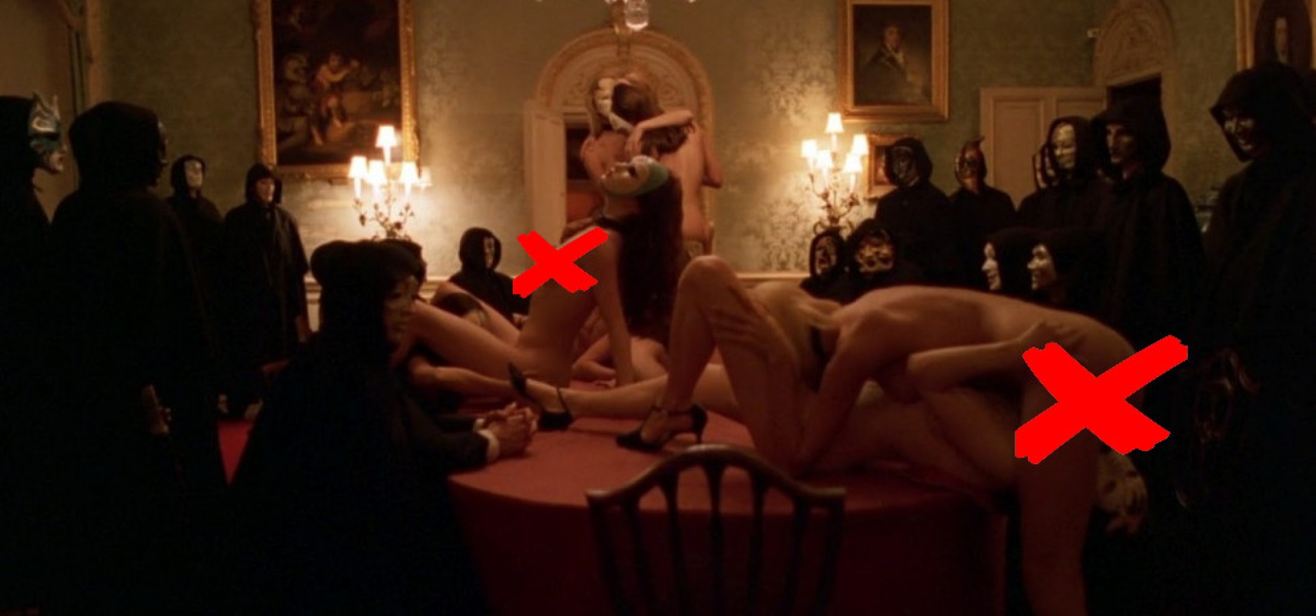 Όργια αδελφότητας στην Αθήνα: Η μεταμφίεση, οι ημίγυμνες γυναίκες και η «τελετή» των 250 ευρώ