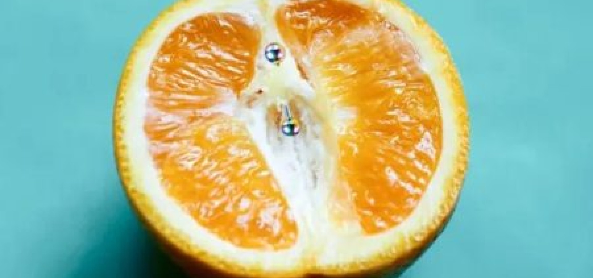 Έχει piercing στην κλεitορίδα; Να πώς νιώθει όταν της κάνεις στομaτικό