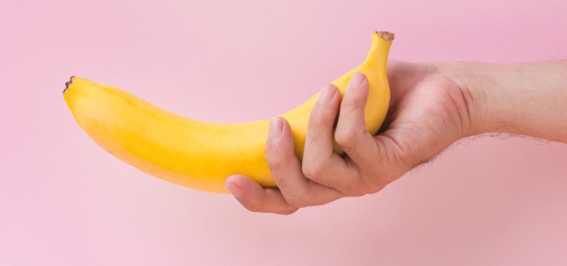 Καμπύλη στο πέος: Γιατί κάποιες γυναίκες το απολαμβάνουν – Πότε θα πρέπει να ανησυχήσουν οι άνδρες