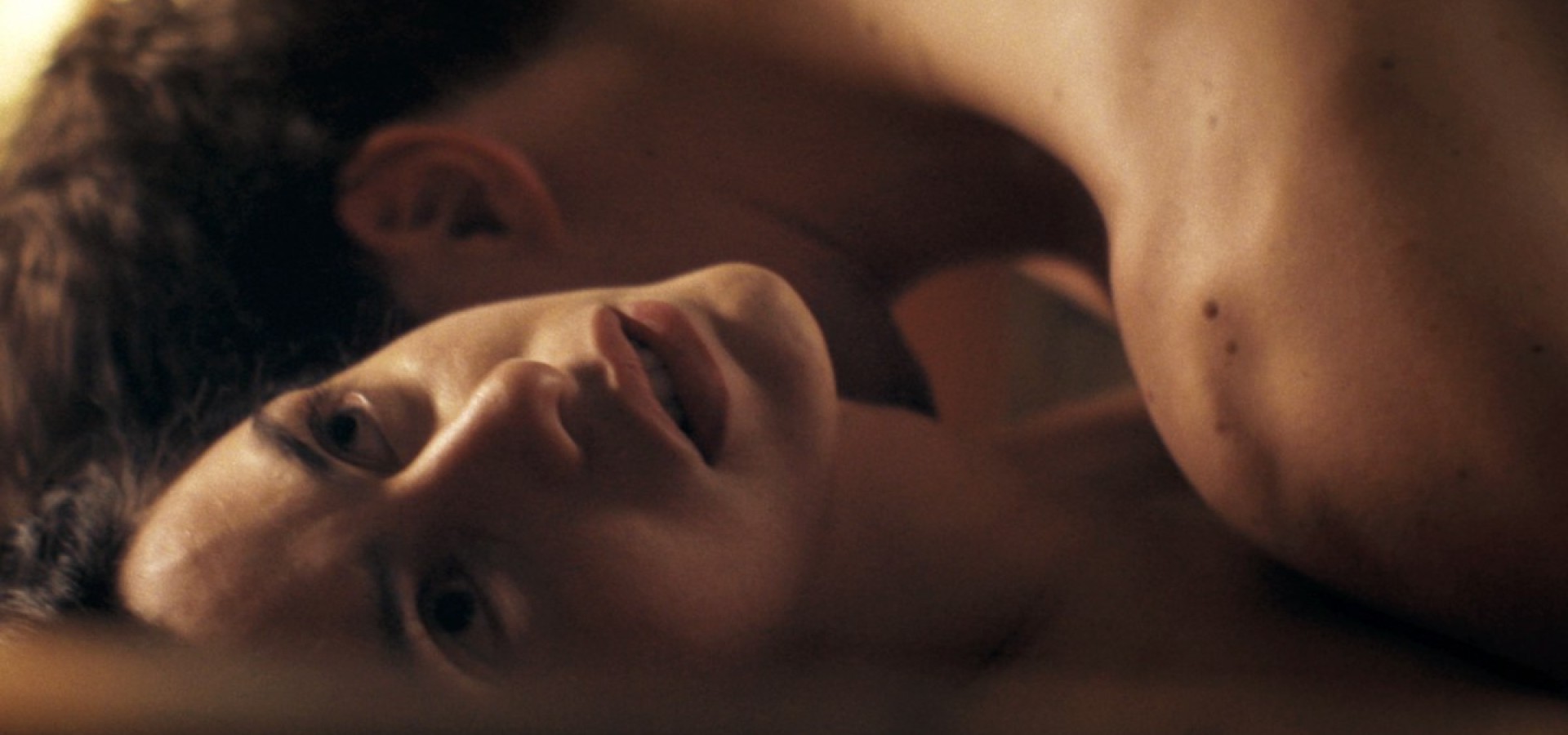 Όλοι μιλούν για το ακραίο σ#ξ που γίνεται στη Μεγάλη Χίμαιρα της ΕΡΤ