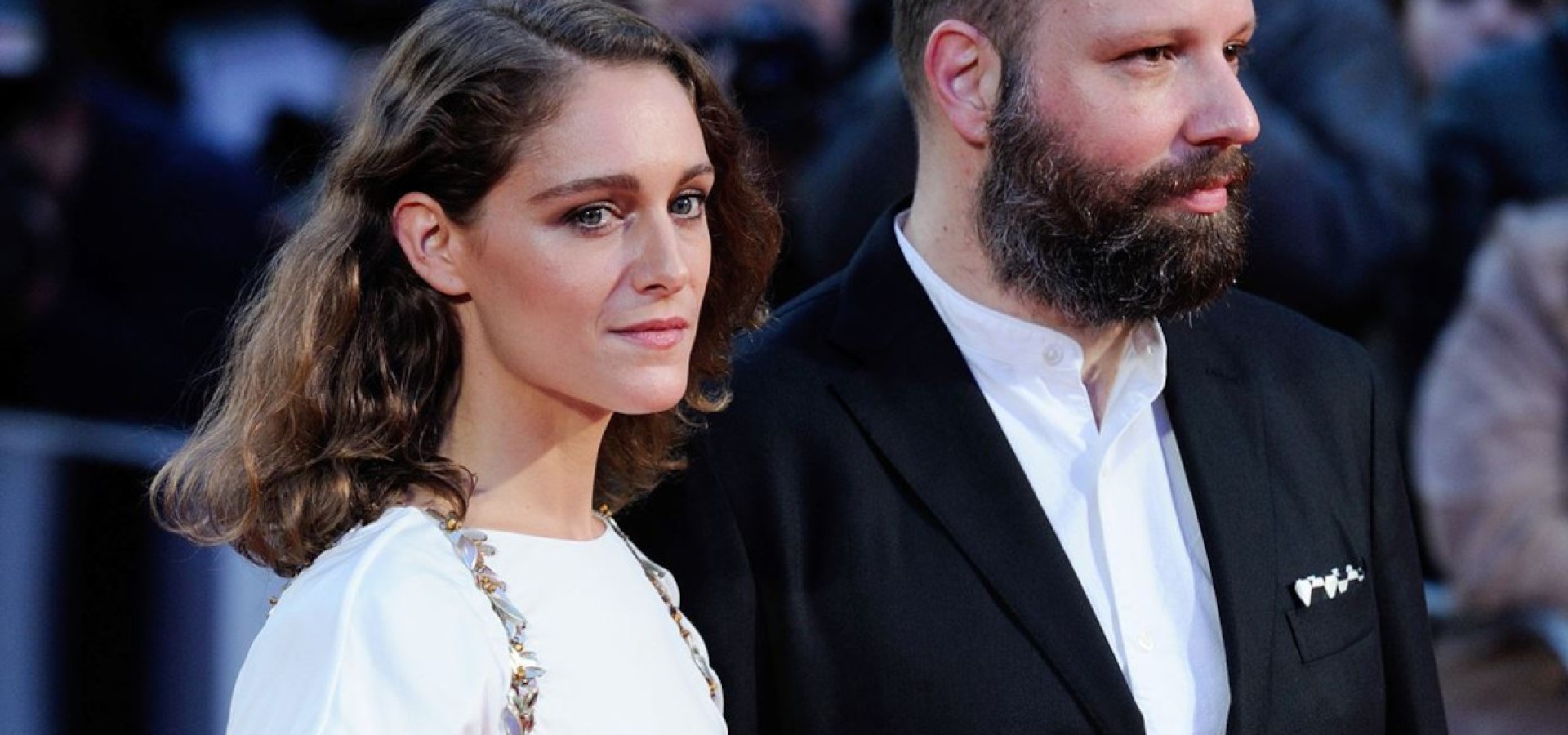 «Θα είσαι για πάντα σύντροφος του τάδε»: Η αναπόδραστη μοίρα του ετεροπροσδιορισμού  