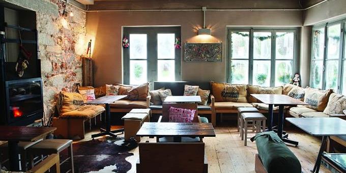 Χουχουλιαστά καφέ για να αράξεις με την παρέα