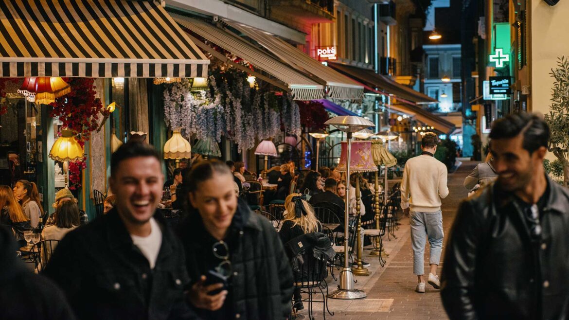 Οδός Πετράκη: η νέα γαστρονομική πιάτσα στο Σύνταγμα