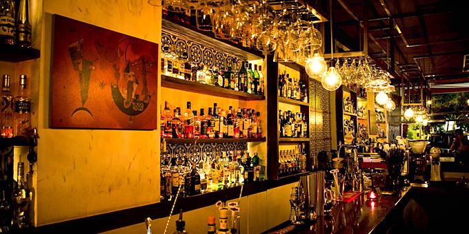 Χαλαρά στέκια στην Αθήνα για ποτό μετά το θέατρο