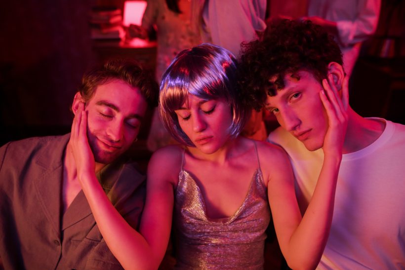 Πώς ακριβώς λειτουργεί το throuple