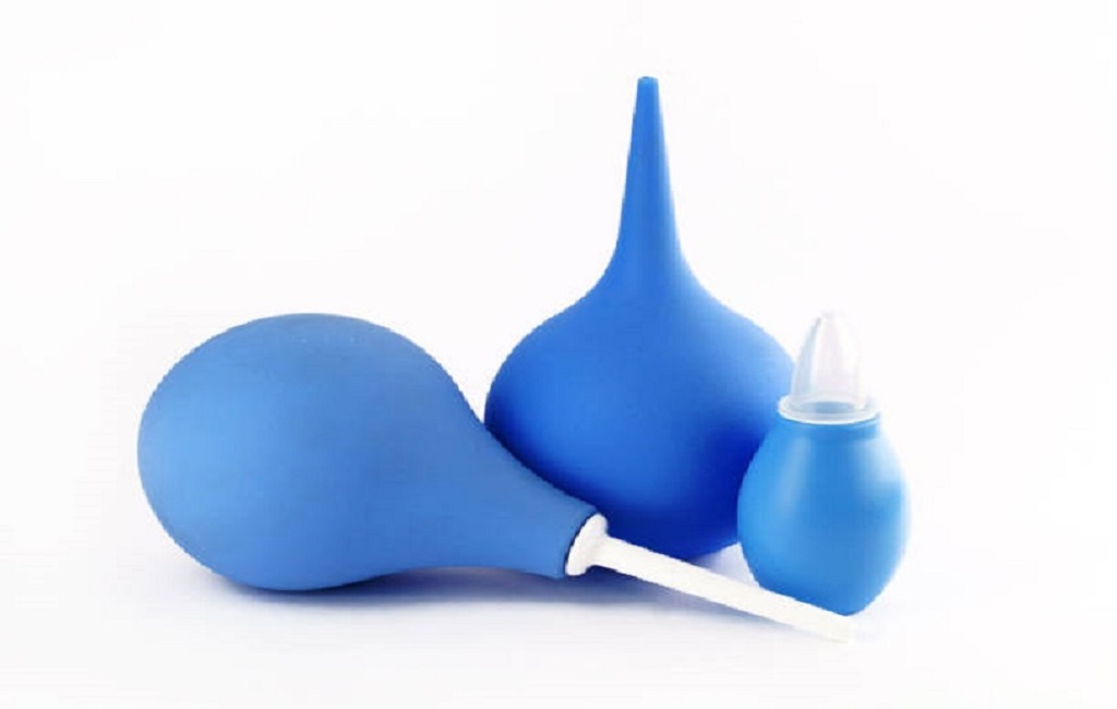 Κολπική πλύση: Είναι ασφαλής η κολπική πλύση; Τι πρέπει να γνωρίζετε για την αμφιλεγόμενη διαδικασία